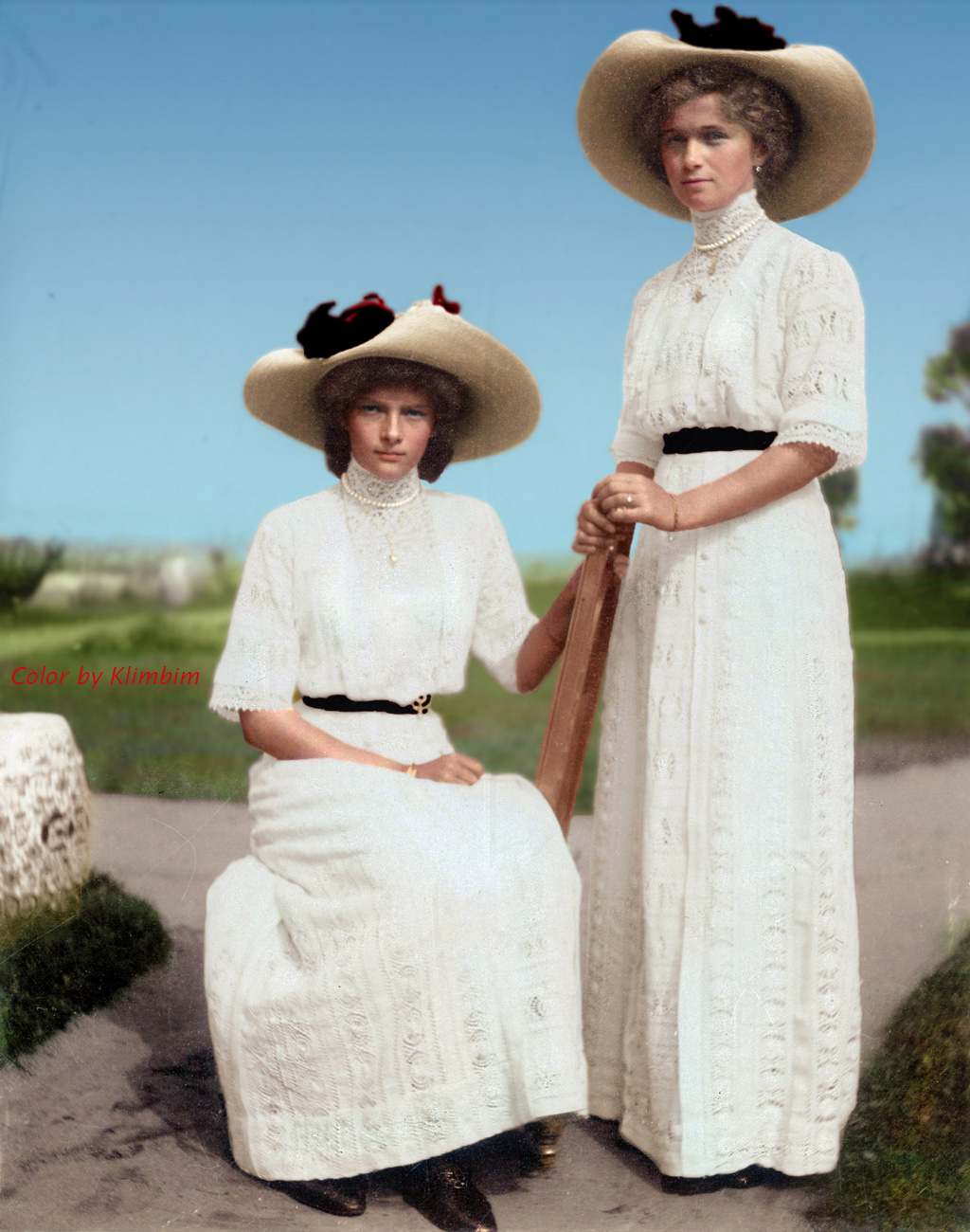 Grand Duchesses of Russia Olga and Tatiana Romanov